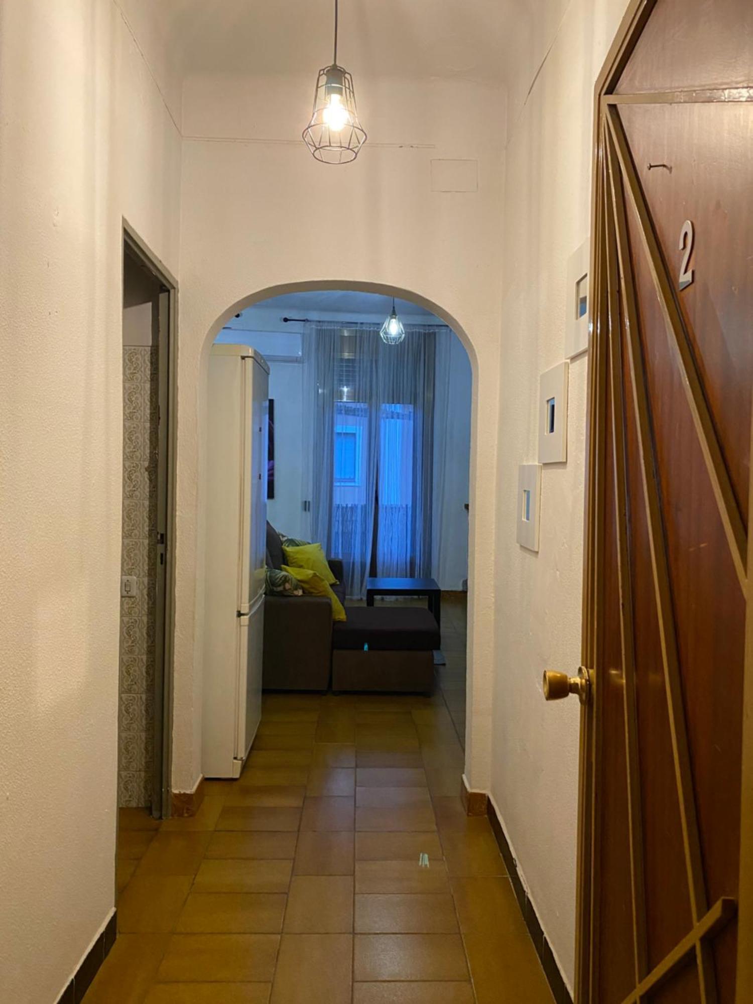 Apartamento Felicitat Figueres  Bagian luar foto